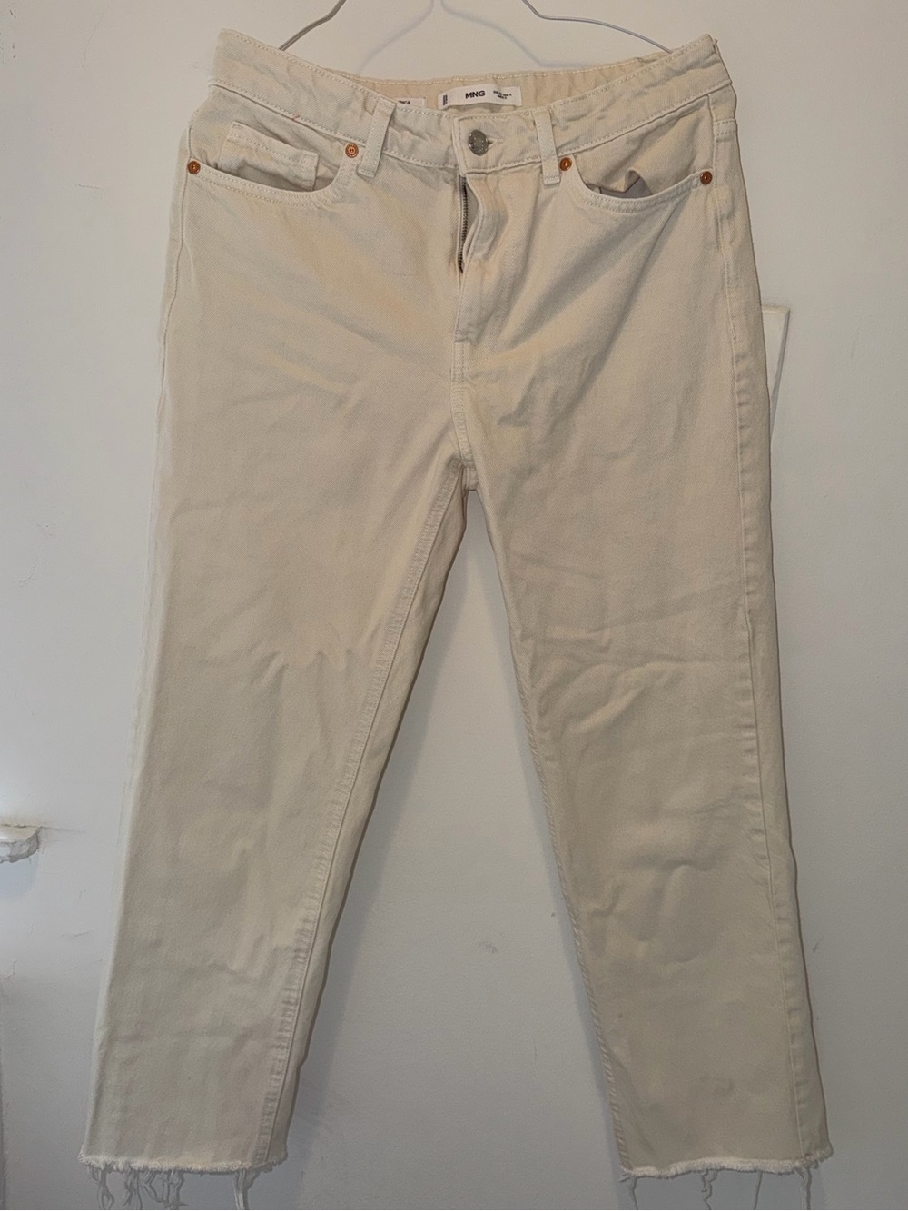 Mango Off-White Cropped Straight Jeans